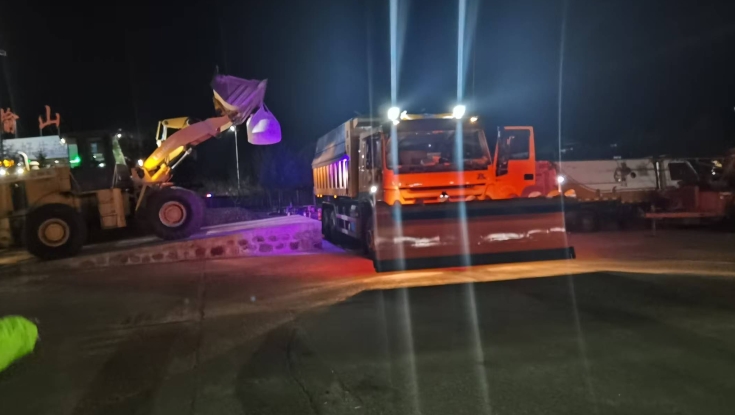 以“雪”为令，迎寒而战---承秦分公司鏖战今冬首雪保畅通